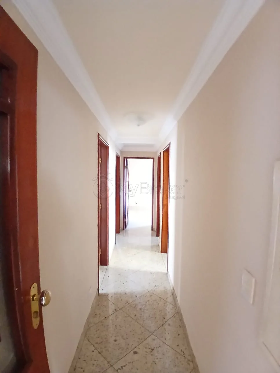 Alugar Apartamento / Padr&atilde;o em Goi&acirc;nia R$ 5.000,00 - Foto 13