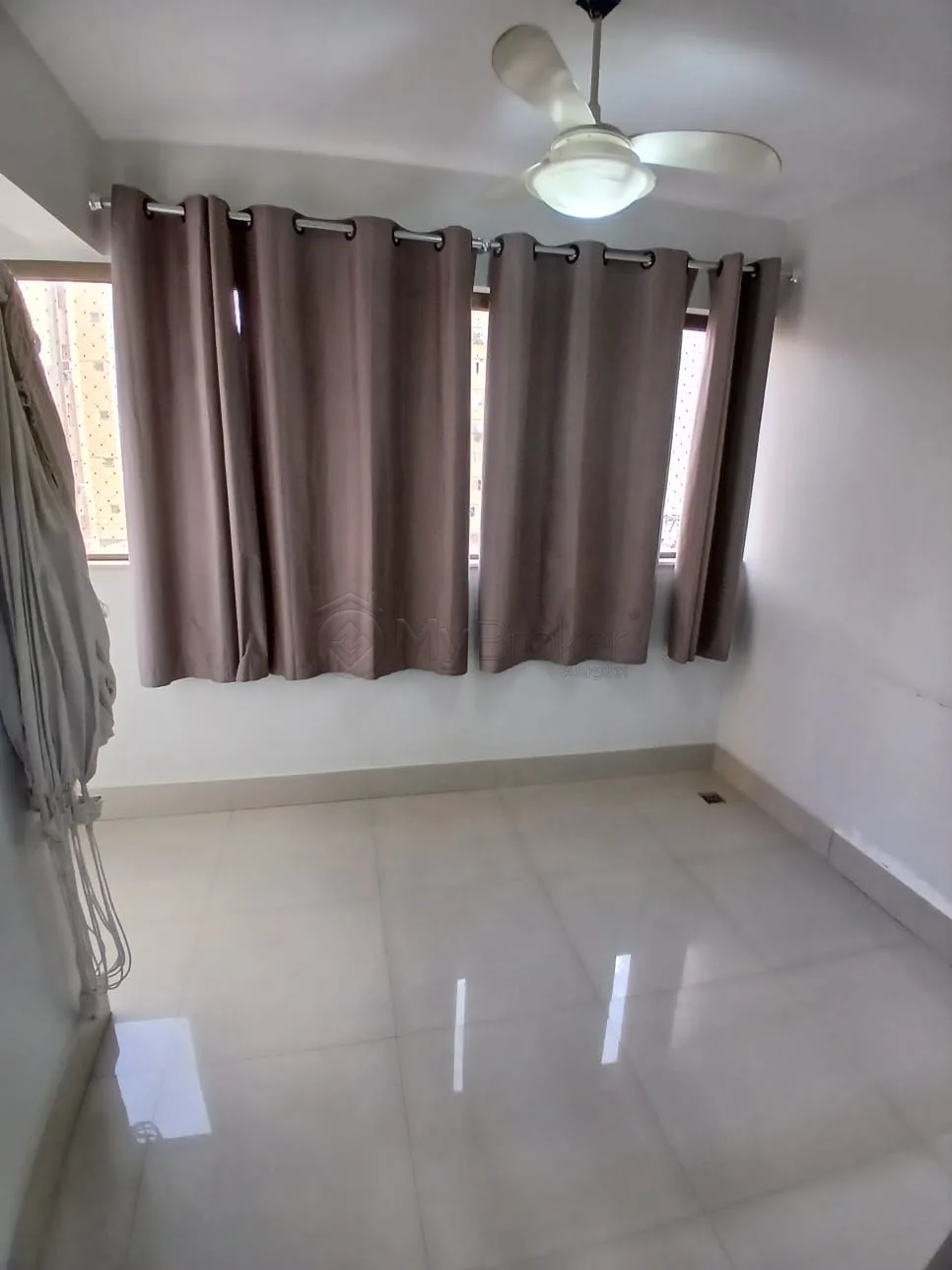 Alugar Apartamento / Padr&atilde;o em Goi&acirc;nia R$ 3.000,00 - Foto 11