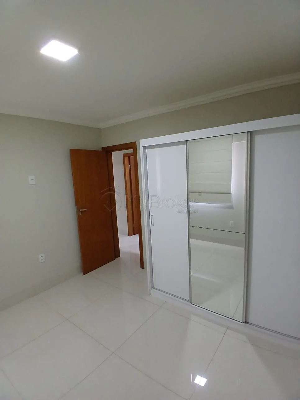 Alugar Apartamento / Padr&atilde;o em Goi&acirc;nia R$ 2.700,00 - Foto 14