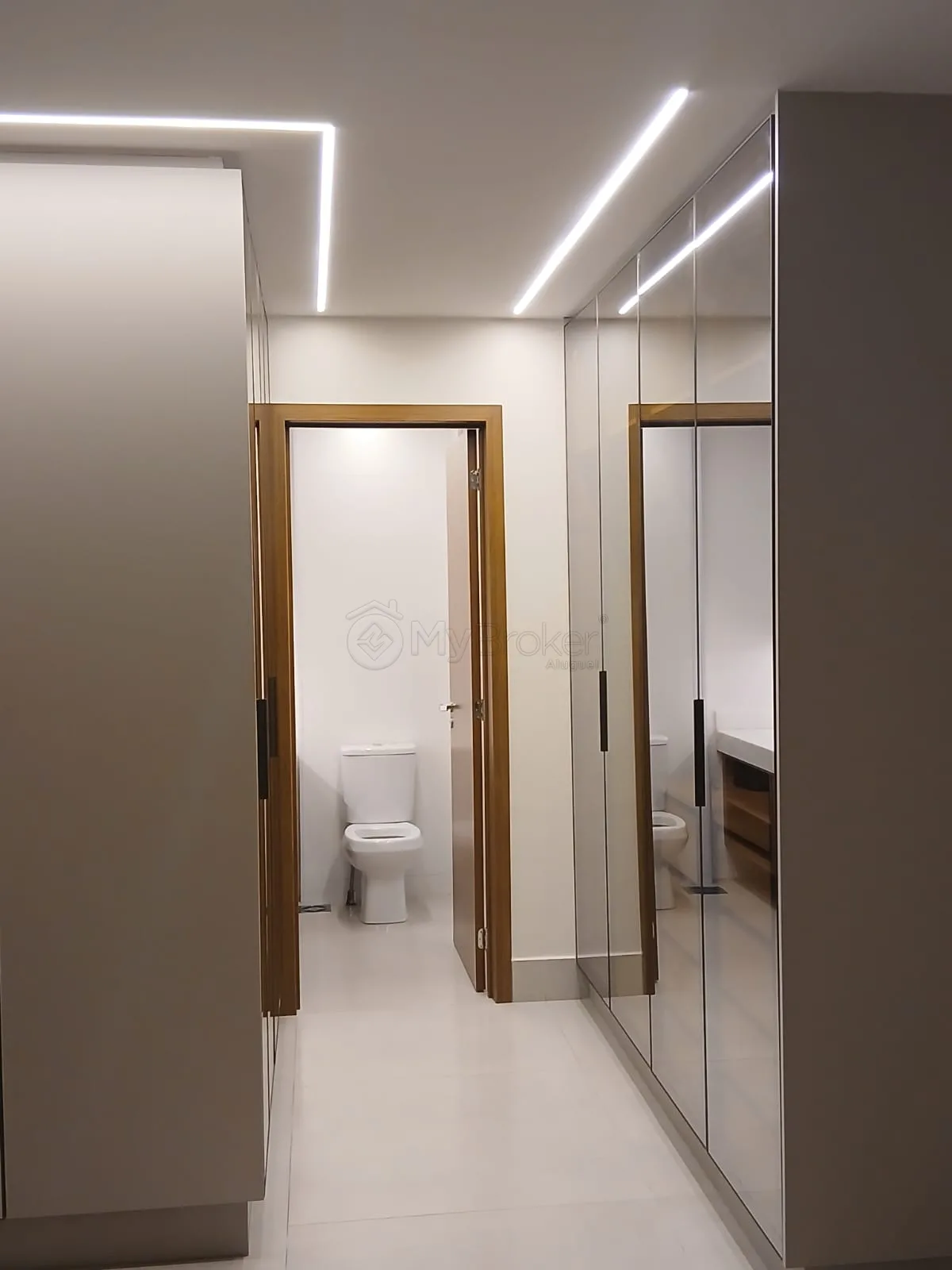 Alugar Apartamento / Padr&atilde;o em Goi&acirc;nia R$ 4.400,00 - Foto 14