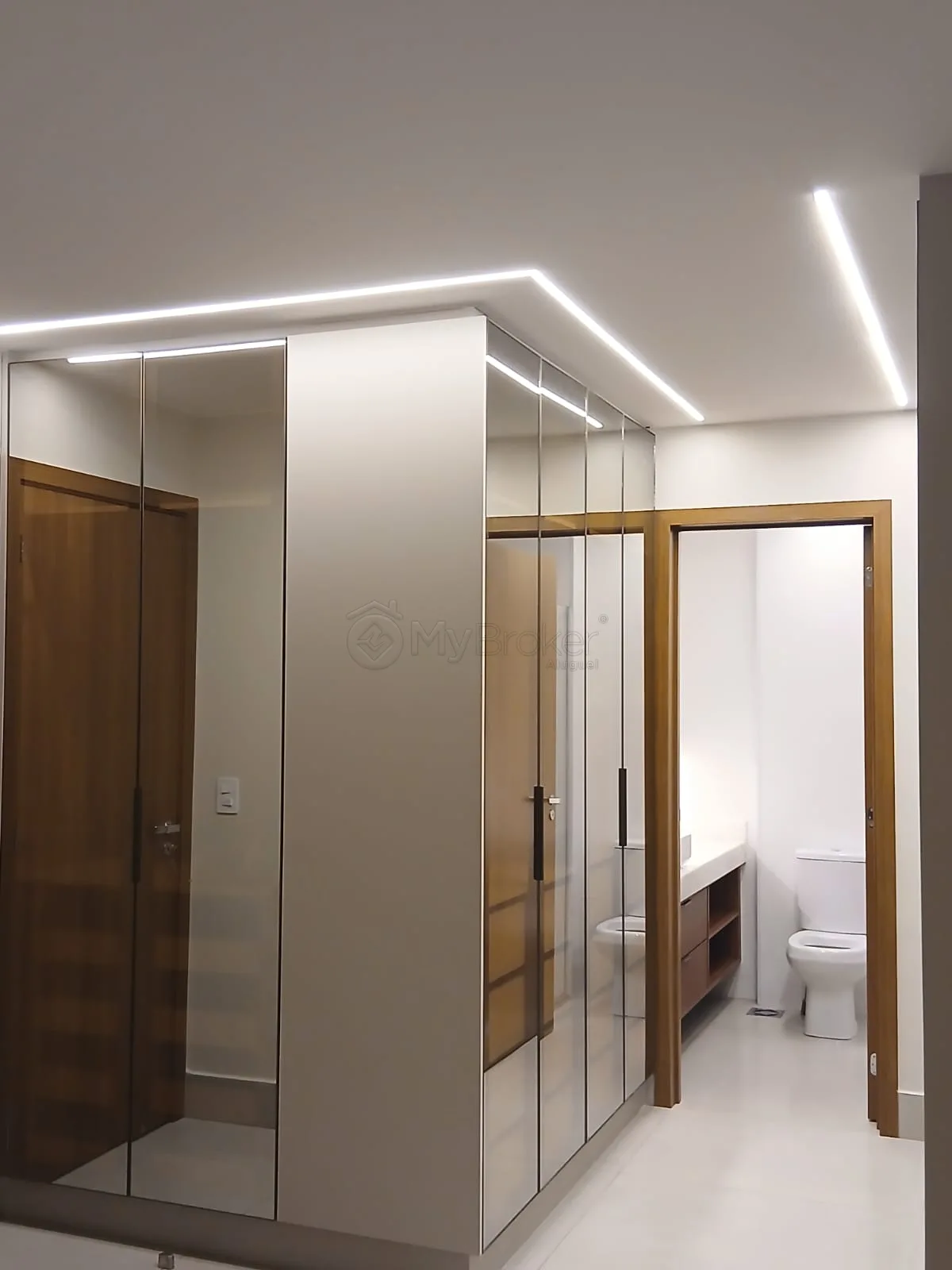 Alugar Apartamento / Padr&atilde;o em Goi&acirc;nia R$ 4.400,00 - Foto 13