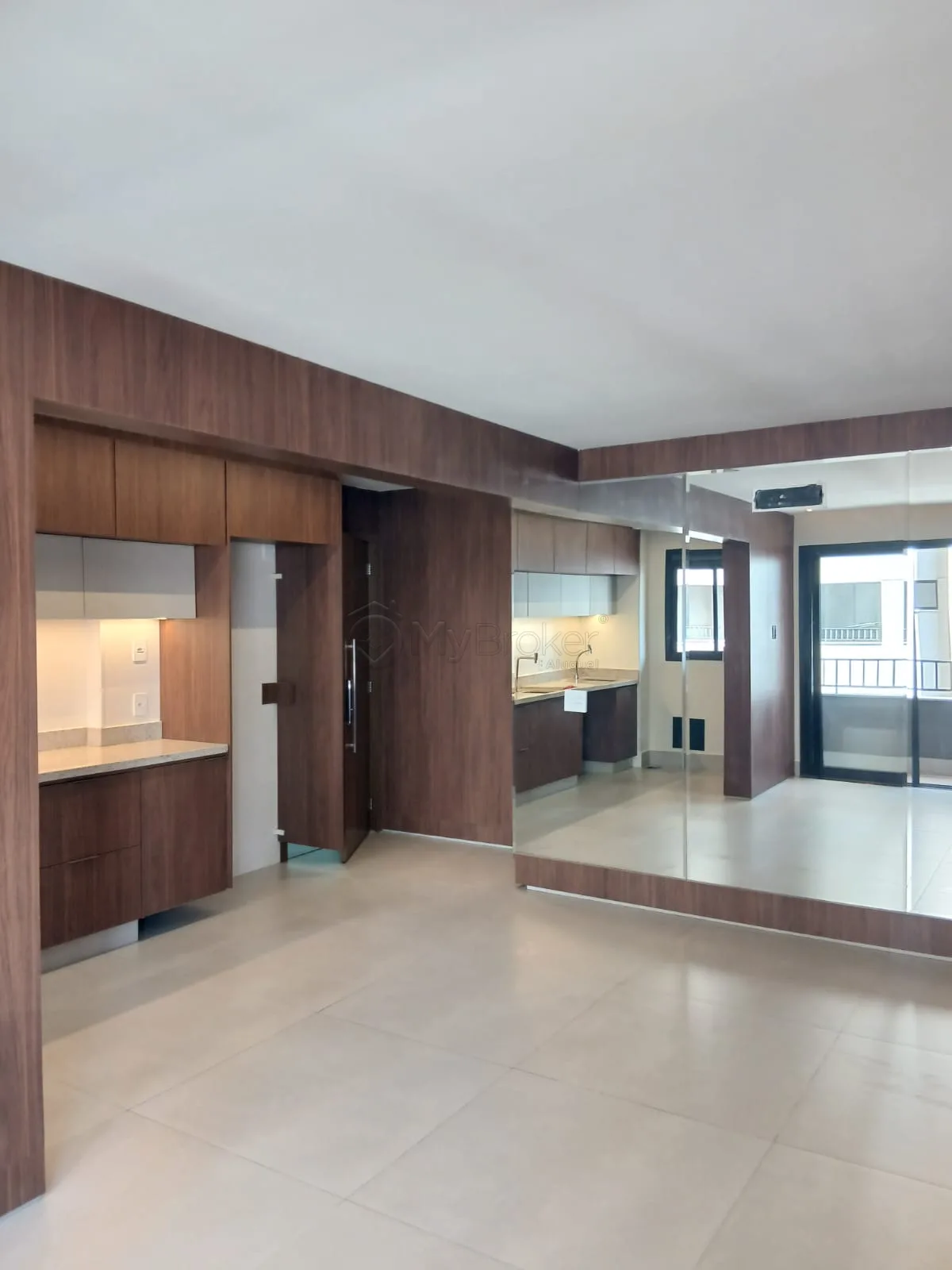 Alugar Apartamento / Padr&atilde;o em Goi&acirc;nia R$ 4.400,00 - Foto 2