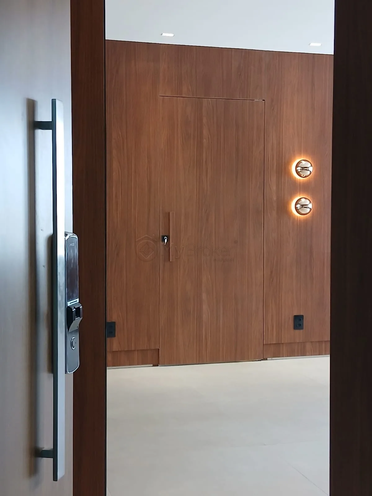 Alugar Apartamento / Padr&atilde;o em Goi&acirc;nia R$ 4.400,00 - Foto 1