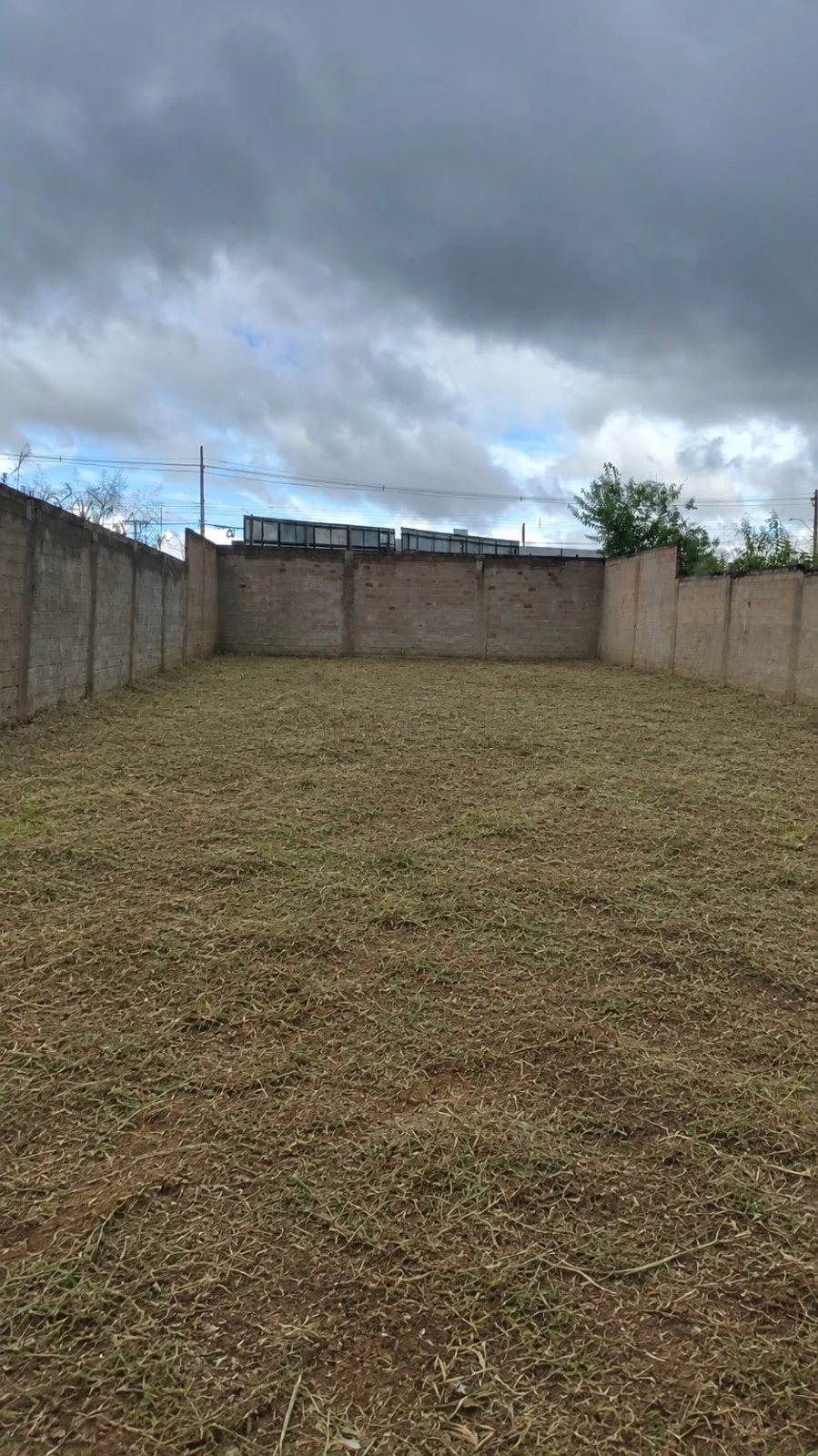 Alugar Terreno / Padr&atilde;o em Goi&acirc;nia R$ 2.500,00 - Foto 3
