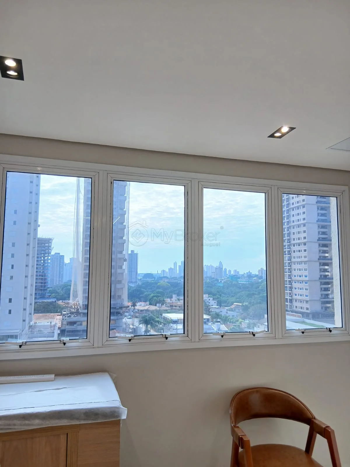 Alugar Comercial / Sala em Condom&iacute;nio em Goi&acirc;nia R$ 4.500,00 - Foto 12