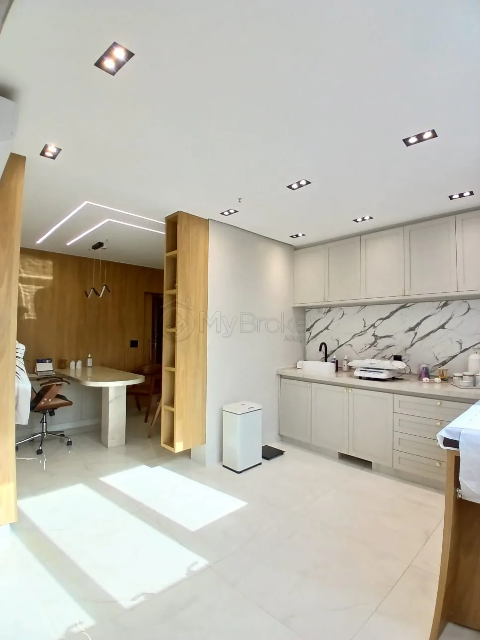 Alugar Comercial / Sala em Condom&iacute;nio em Goi&acirc;nia R$ 4.500,00 - Foto 9