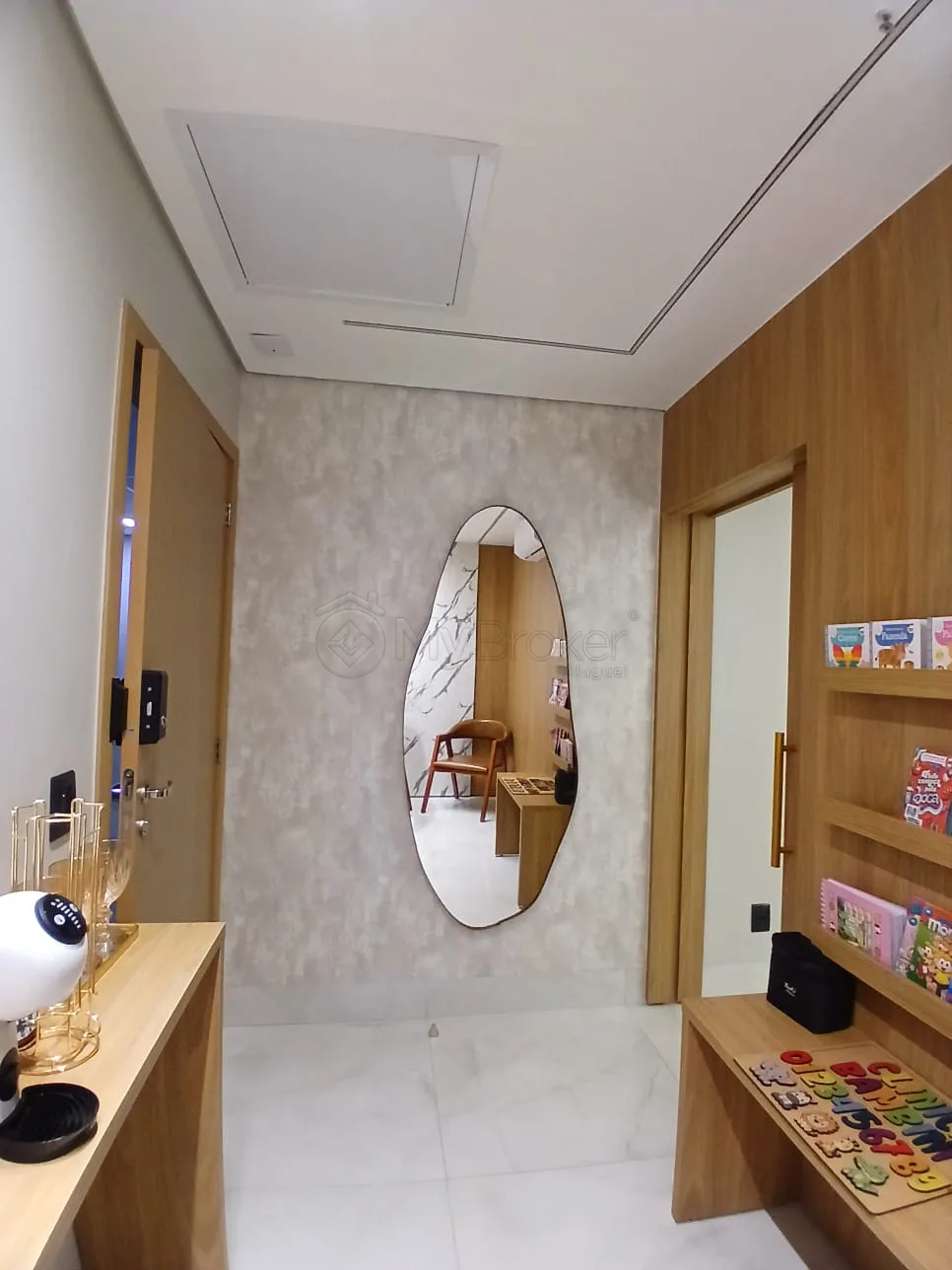 Alugar Comercial / Sala em Condom&iacute;nio em Goi&acirc;nia R$ 4.500,00 - Foto 3