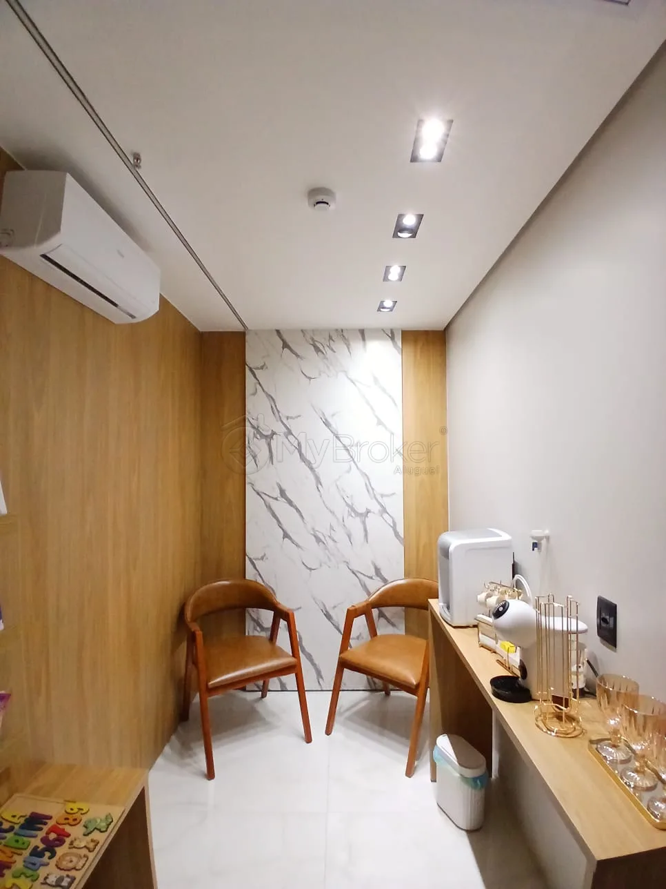 Alugar Comercial / Sala em Condom&iacute;nio em Goi&acirc;nia R$ 4.500,00 - Foto 2