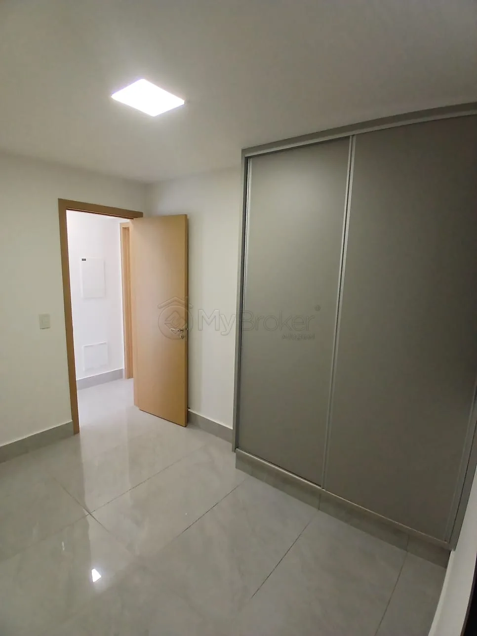 Alugar Apartamento / Padr&atilde;o em Goi&acirc;nia R$ 3.700,00 - Foto 12