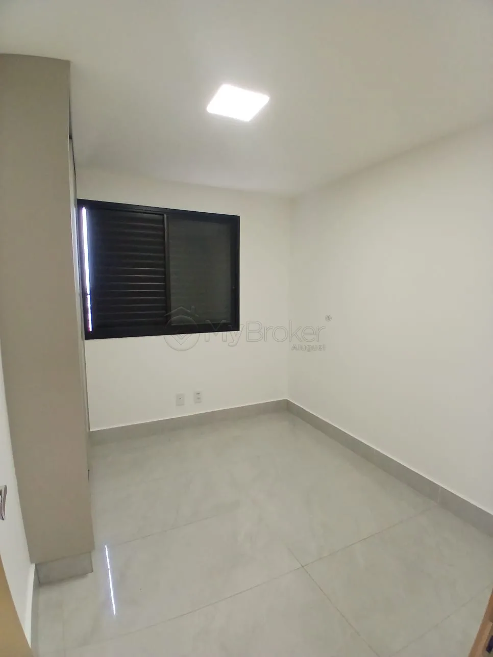 Alugar Apartamento / Padr&atilde;o em Goi&acirc;nia R$ 3.700,00 - Foto 11