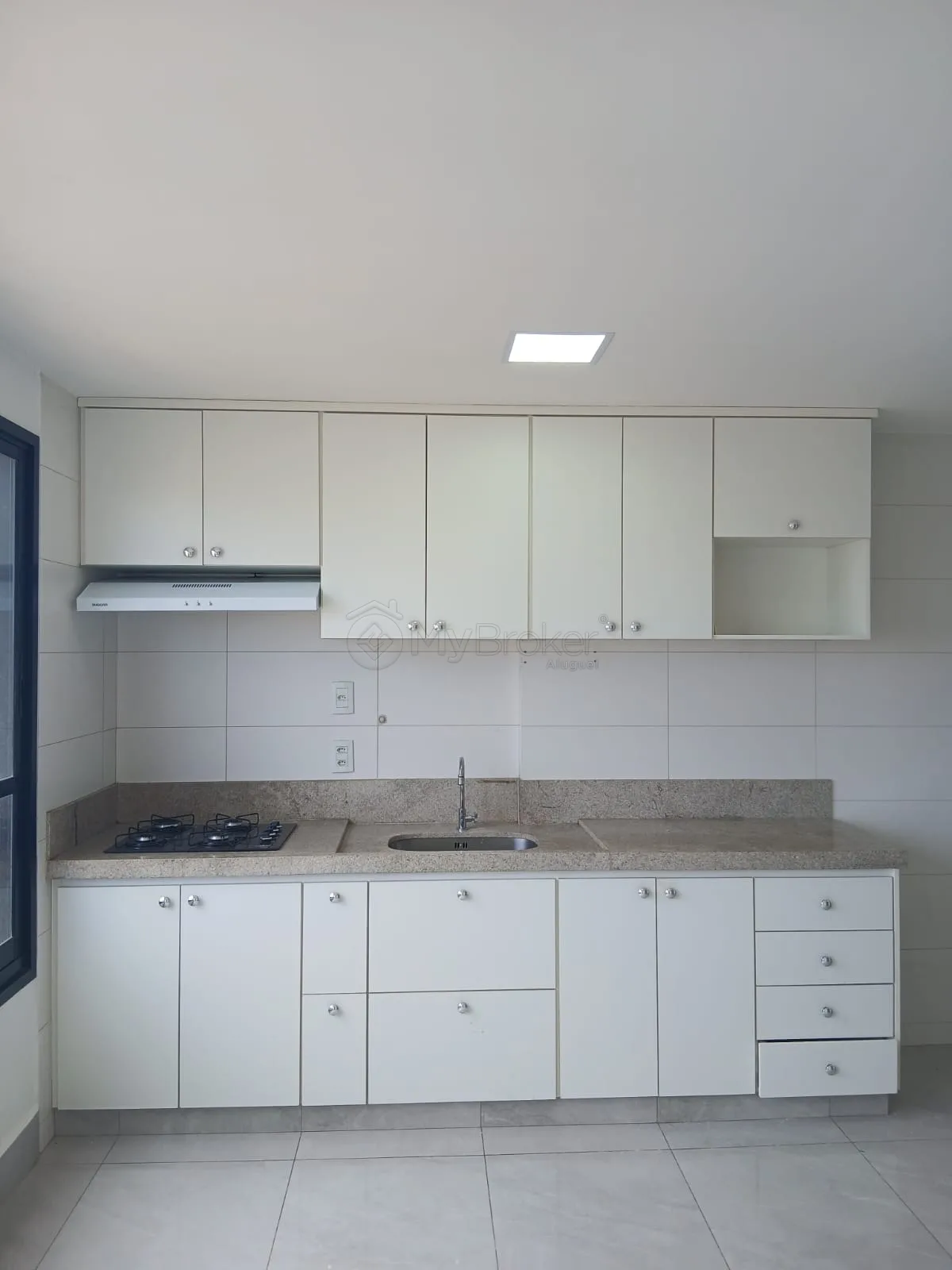Alugar Apartamento / Padr&atilde;o em Goi&acirc;nia R$ 3.700,00 - Foto 2