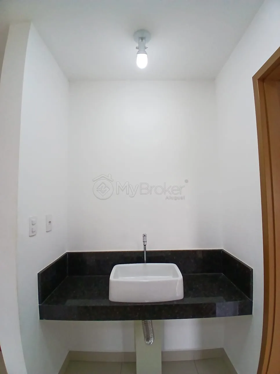 Alugar Apartamento / Padr&atilde;o em Goi&acirc;nia R$ 2.400,00 - Foto 11