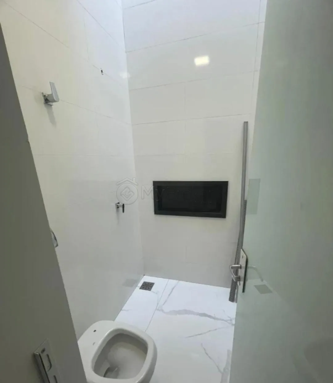 Alugar Casa / Condom&iacute;nio em Goi&acirc;nia R$ 13.000,00 - Foto 18