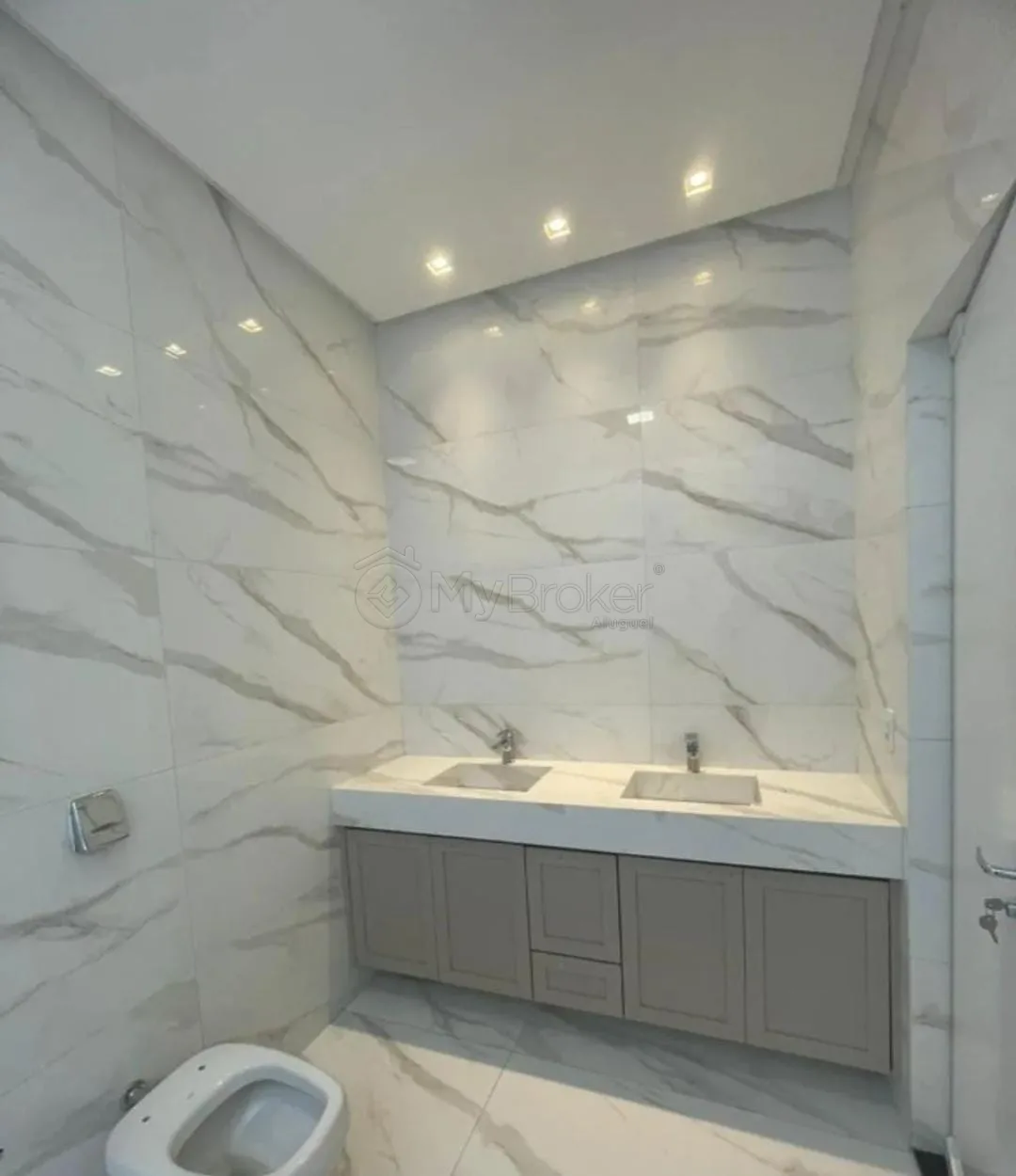 Alugar Casa / Condom&iacute;nio em Goi&acirc;nia R$ 13.000,00 - Foto 14