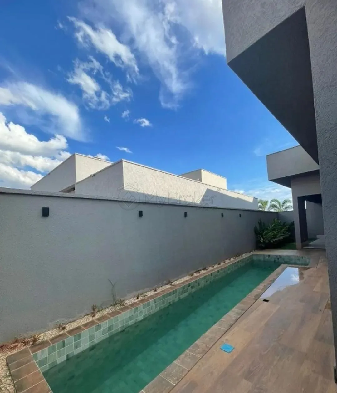 Alugar Casa / Condom&iacute;nio em Goi&acirc;nia R$ 13.000,00 - Foto 8