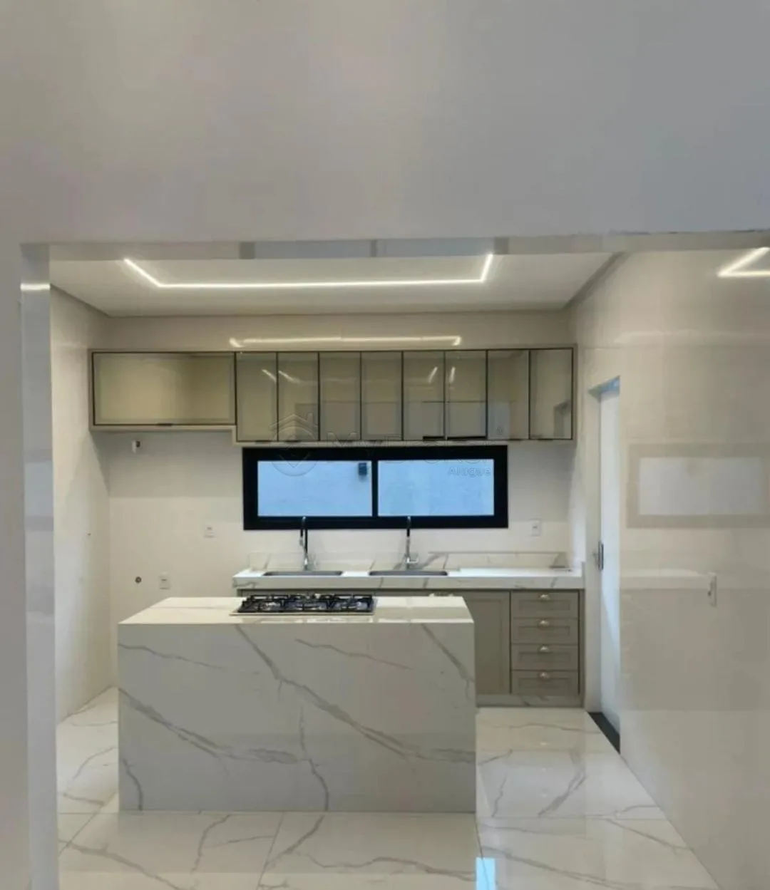 Alugar Casa / Condom&iacute;nio em Goi&acirc;nia R$ 13.000,00 - Foto 3