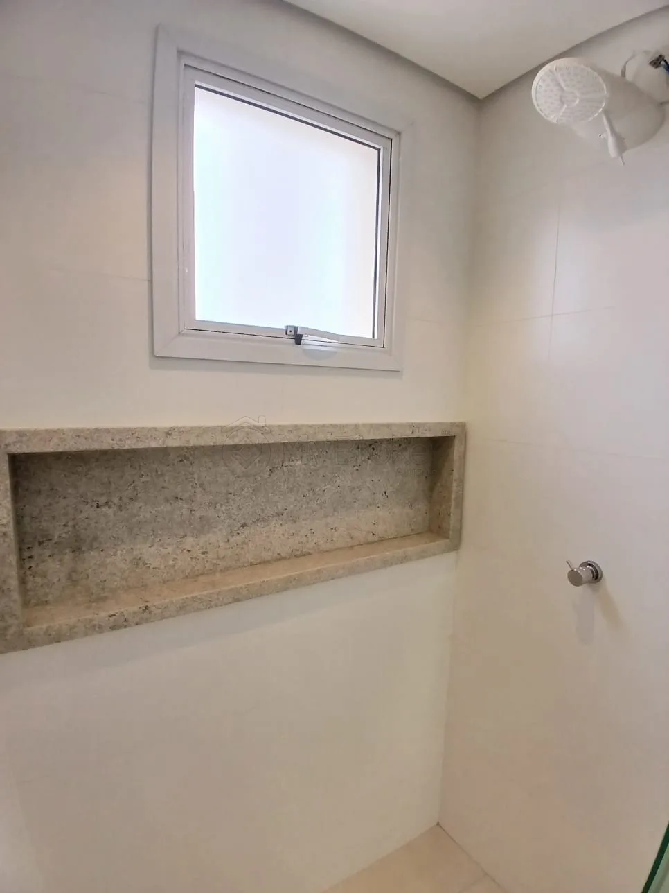 Alugar Apartamento / Padr&atilde;o em Goi&acirc;nia R$ 4.000,00 - Foto 5