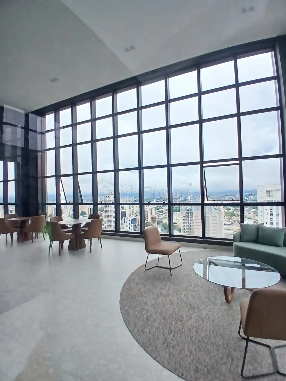 Alugar Apartamento / Padr&atilde;o em Goi&acirc;nia R$ 3.800,00 - Foto 3