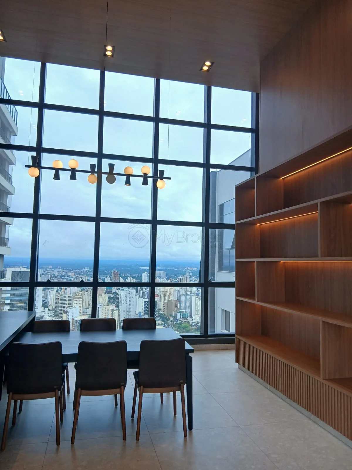 Alugar Apartamento / Padr&atilde;o em Goi&acirc;nia R$ 3.800,00 - Foto 4