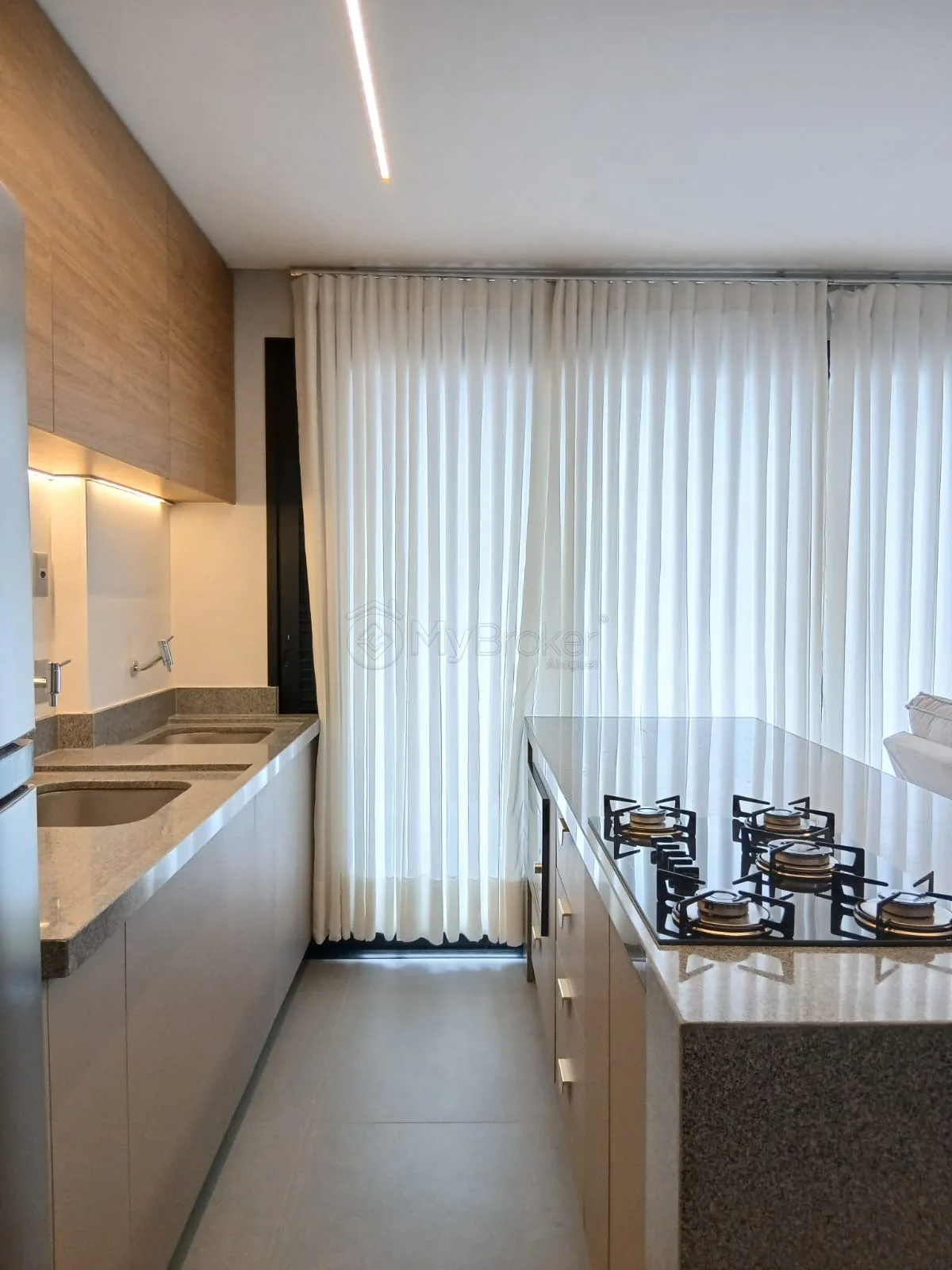 Alugar Apartamento / Padr&atilde;o em Goi&acirc;nia R$ 3.800,00 - Foto 14