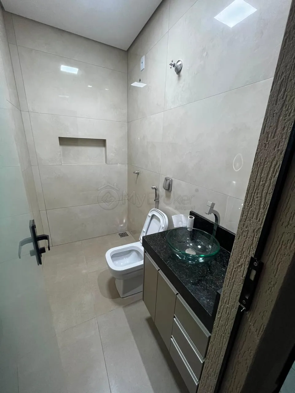 Alugar Casa / Padr&atilde;o em Goi&acirc;nia R$ 4.000,00 - Foto 20