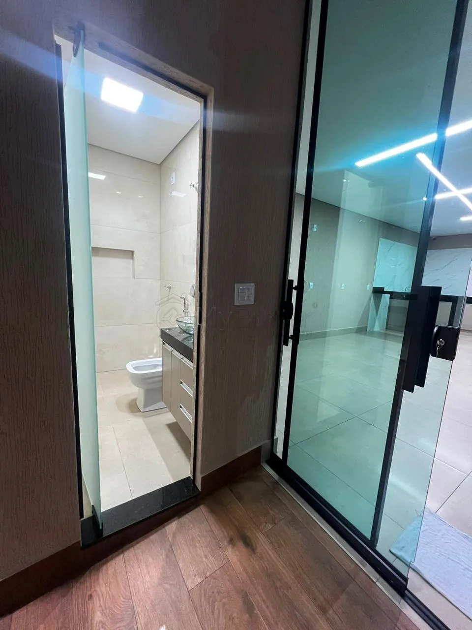 Alugar Casa / Padr&atilde;o em Goi&acirc;nia R$ 4.000,00 - Foto 19
