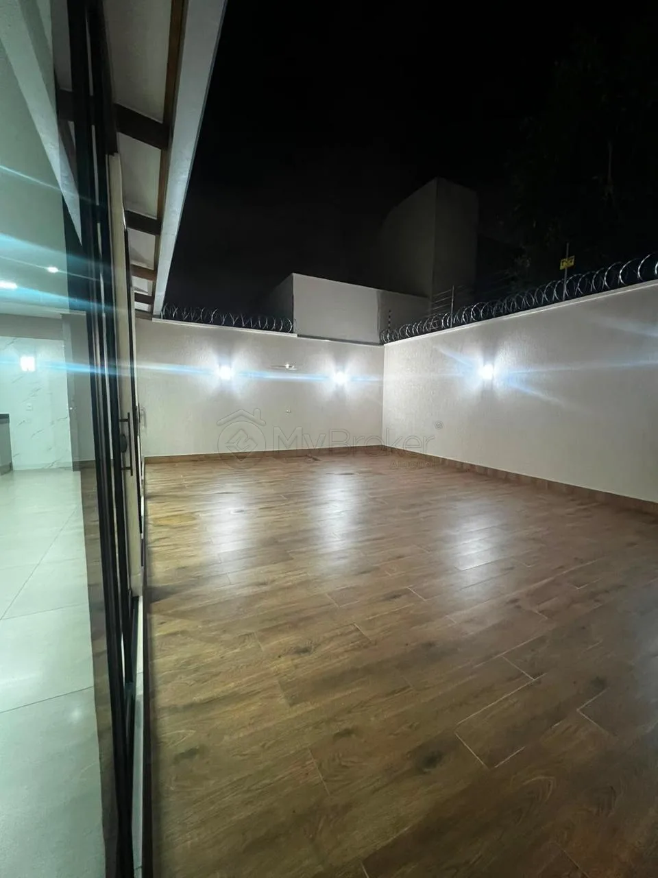 Alugar Casa / Padr&atilde;o em Goi&acirc;nia R$ 4.000,00 - Foto 15