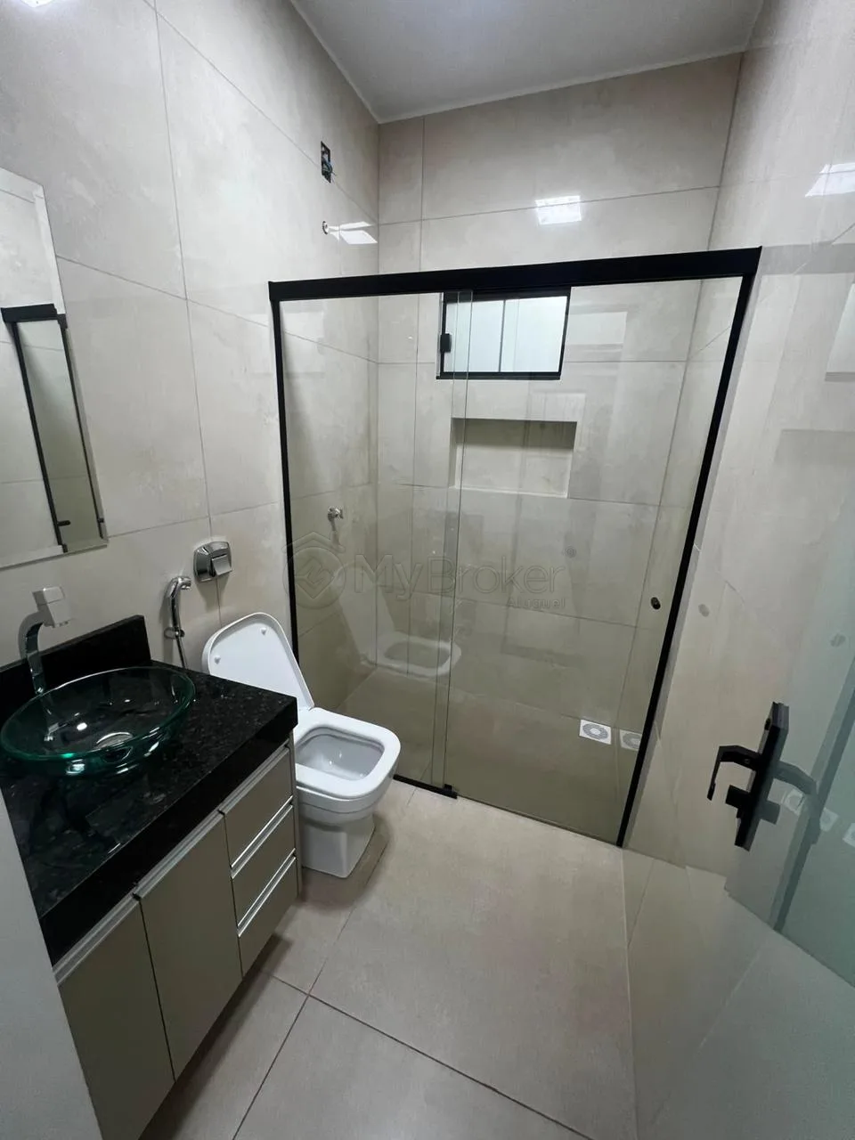 Alugar Casa / Padr&atilde;o em Goi&acirc;nia R$ 4.000,00 - Foto 11