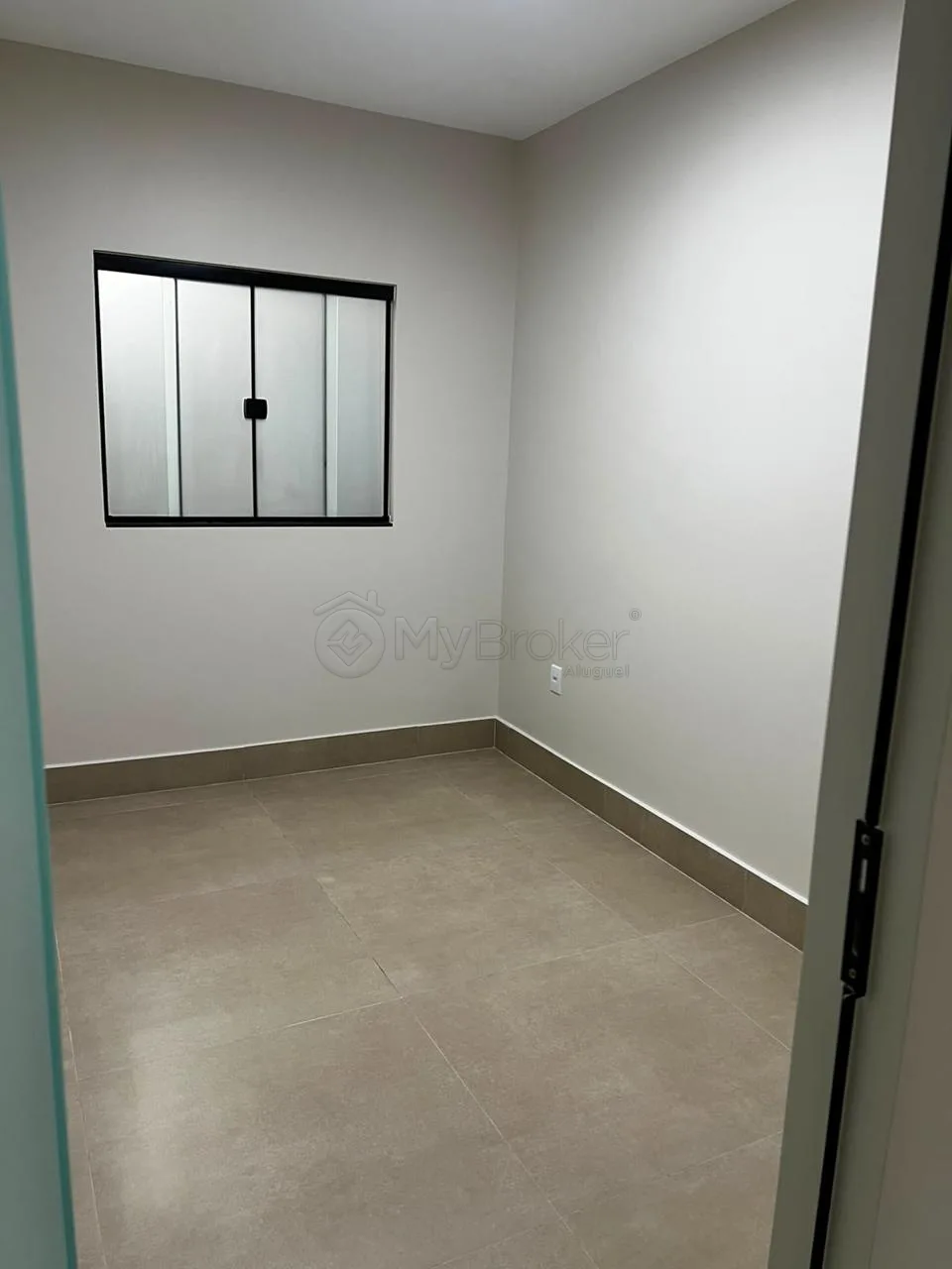 Alugar Casa / Padr&atilde;o em Goi&acirc;nia R$ 4.000,00 - Foto 10