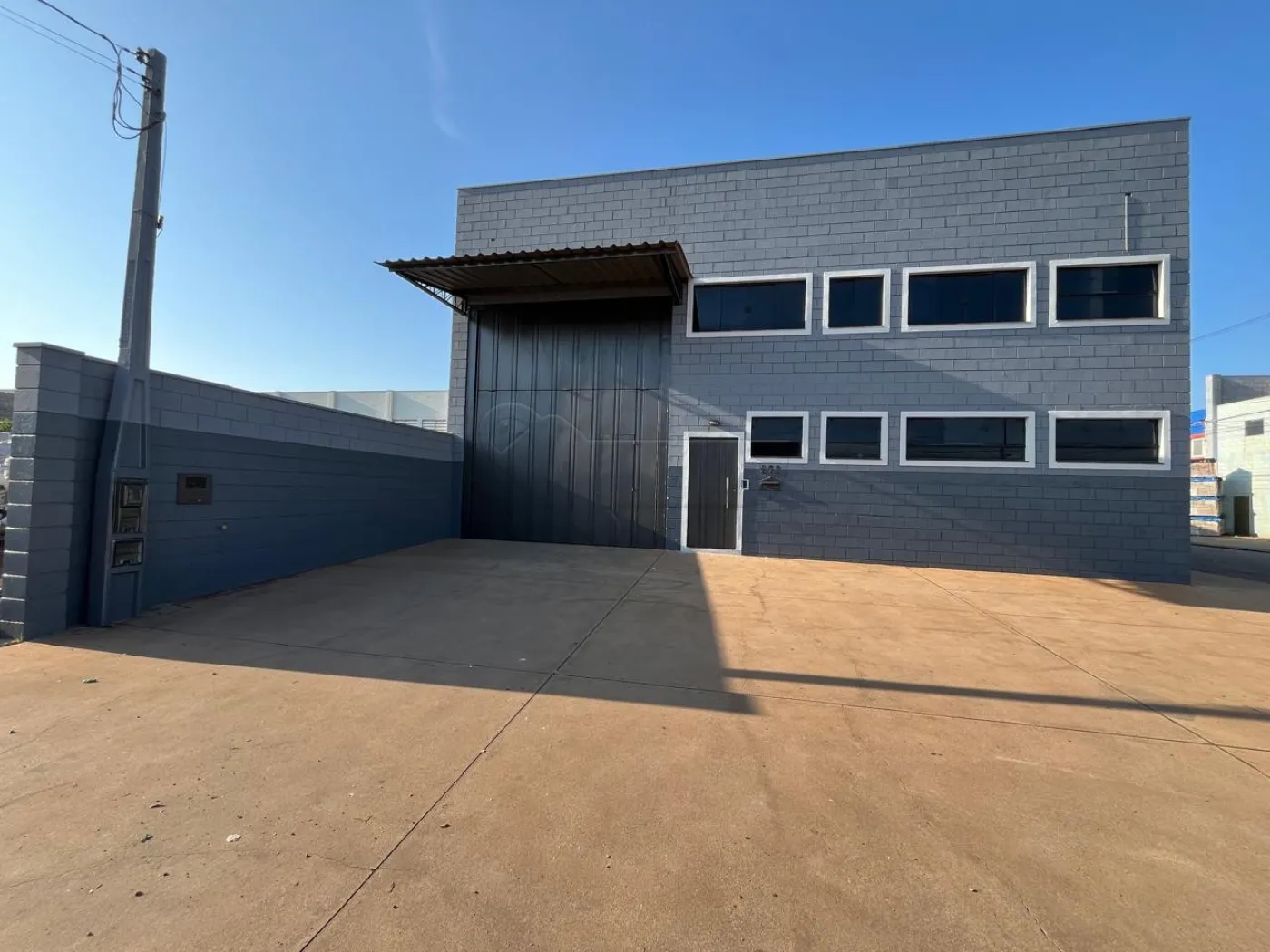 Alugar Comercial / Barrac&atilde;o em Cordeir&oacute;polis R$ 5.000,00 - Foto 1