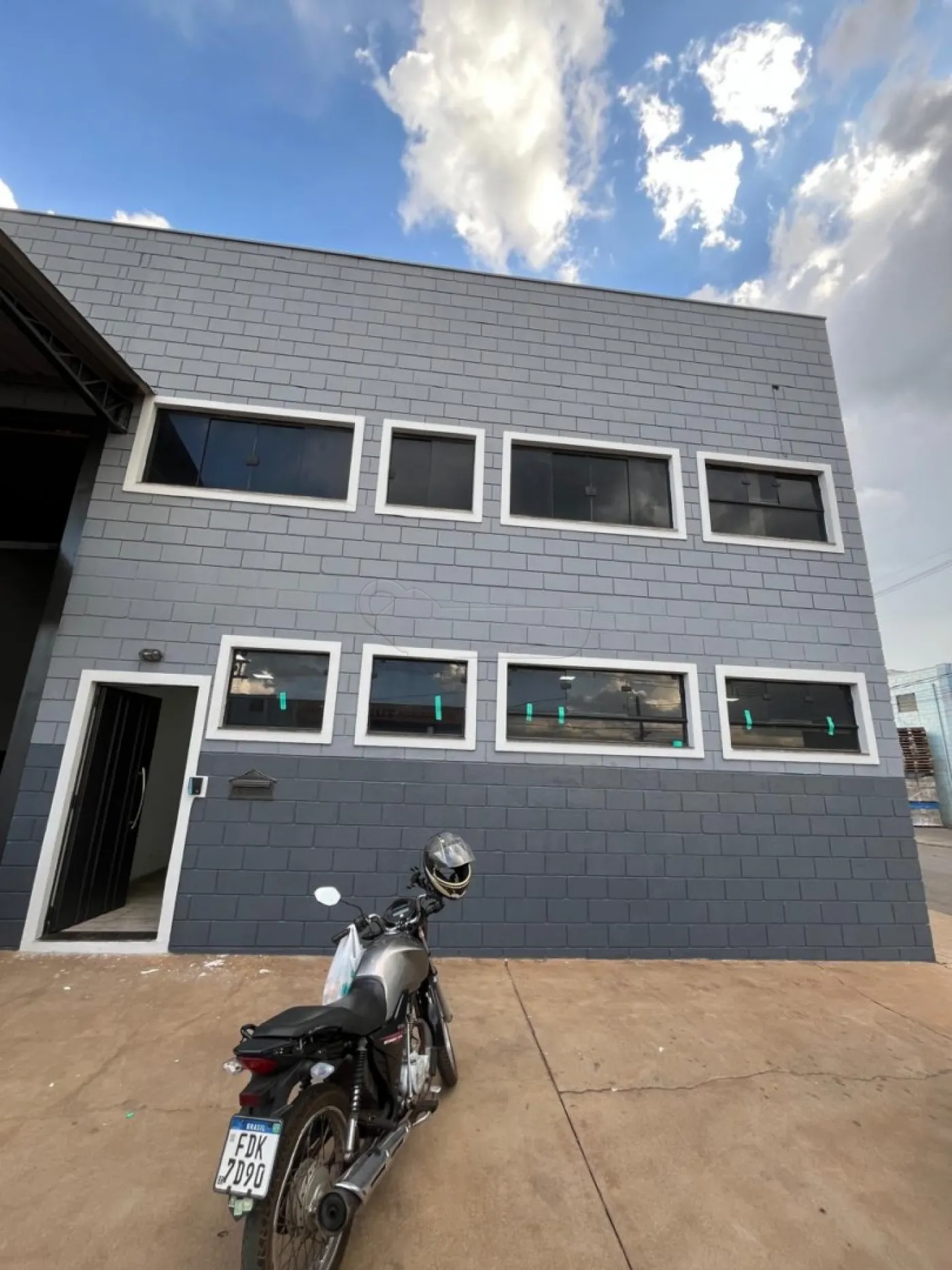 Alugar Comercial / Barrac&atilde;o em Cordeir&oacute;polis R$ 5.000,00 - Foto 8