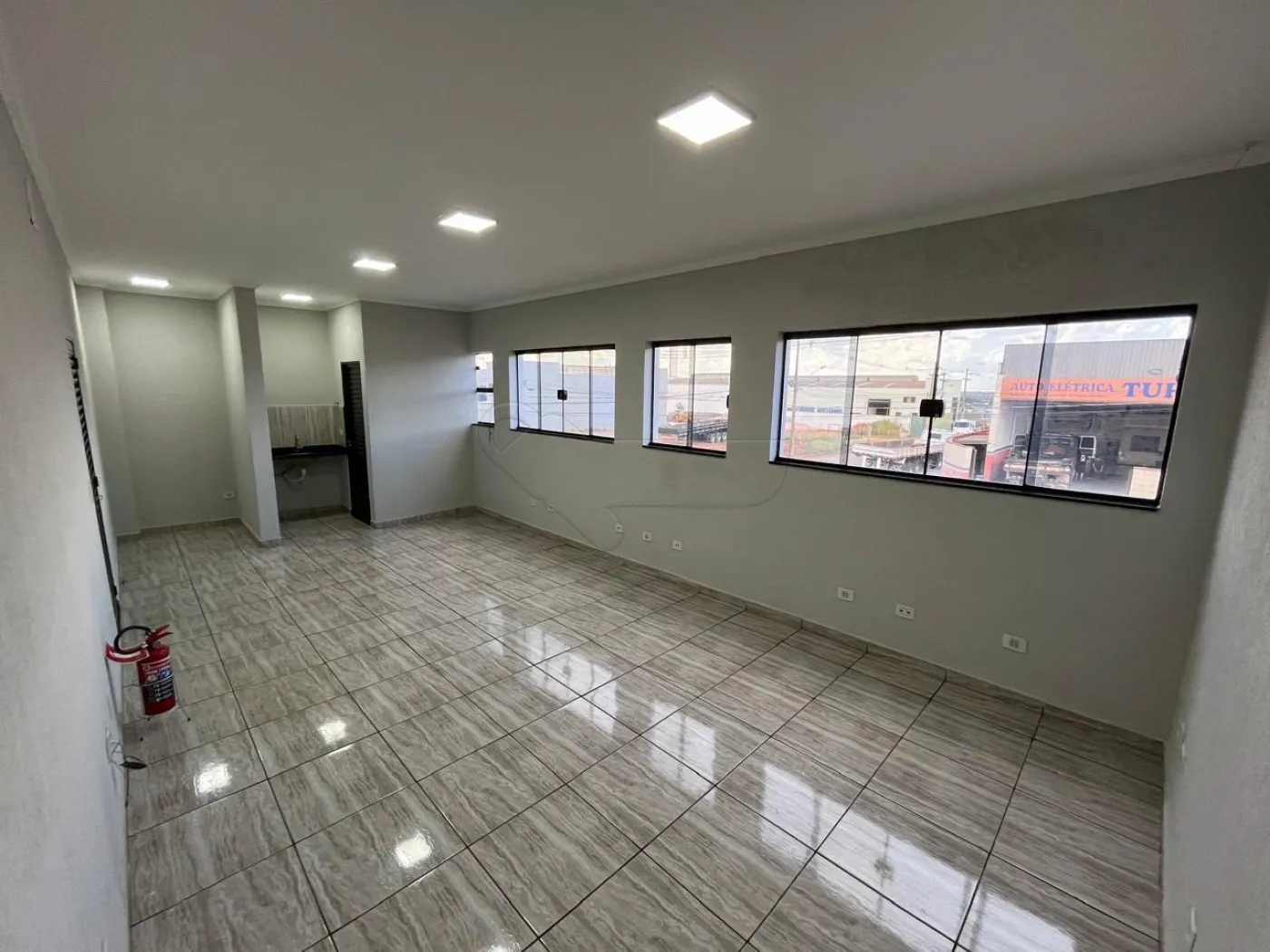 Alugar Comercial / Barrac&atilde;o em Cordeir&oacute;polis R$ 5.000,00 - Foto 10