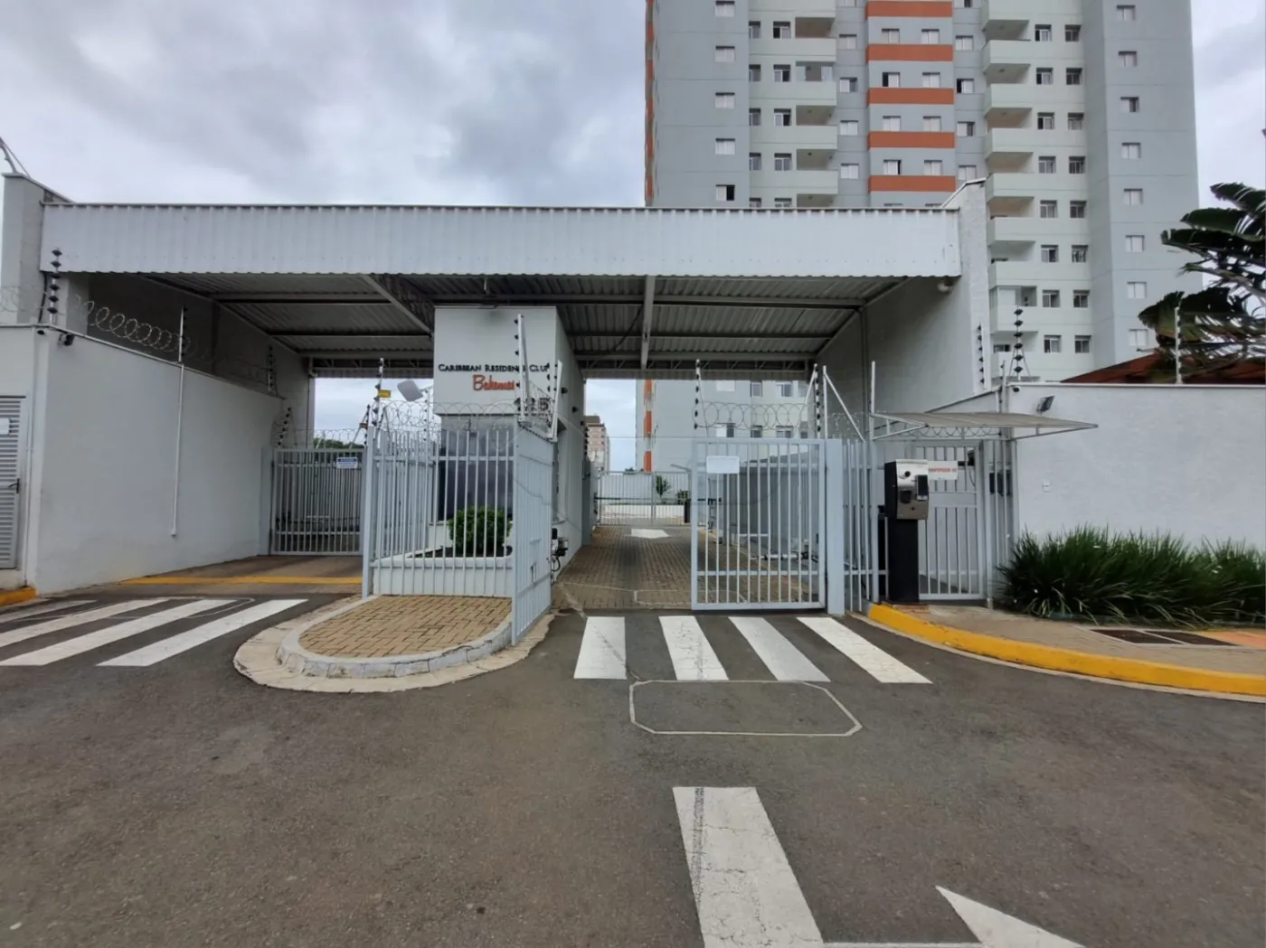 Alugar Apartamento / Padr&atilde;o em Limeira R$ 1.800,00 - Foto 1