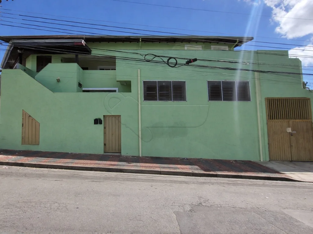 Alugar Casa / Padr&atilde;o em Limeira R$ 2.700,00 - Foto 1