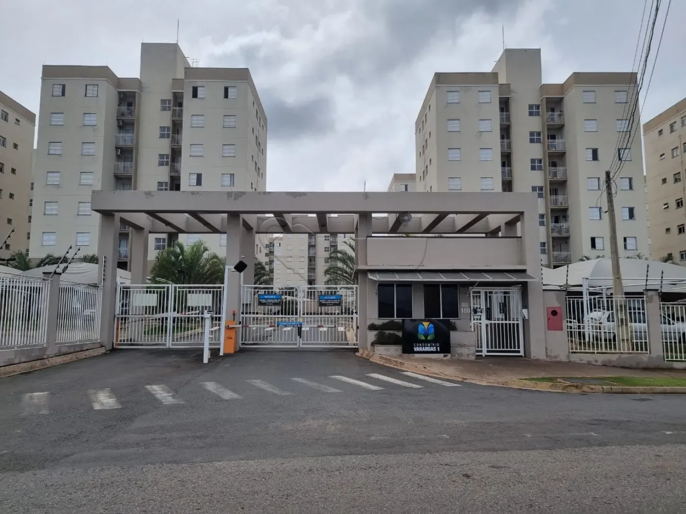 Alugar Apartamento / Padr&atilde;o em Limeira R$ 1.750,00 - Foto 1