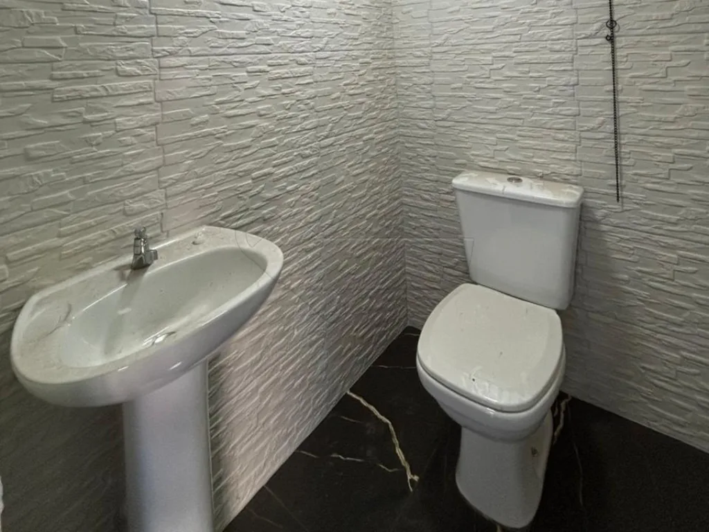 Alugar Comercial / Sal&atilde;o em Limeira R$ 1.800,00 - Foto 5