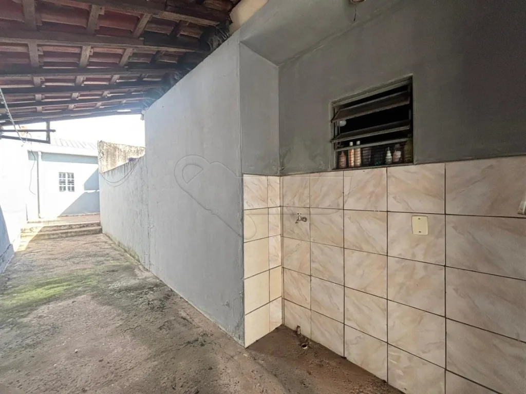 Alugar Casa / Padr&atilde;o em Limeira R$ 1.500,00 - Foto 2