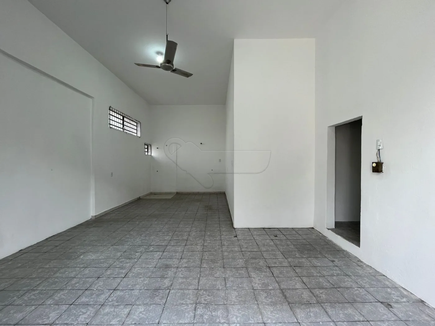 Alugar Comercial / Sal&atilde;o em Limeira R$ 1.900,00 - Foto 2