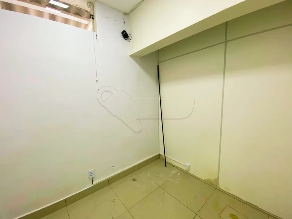 Alugar Comercial / Sal&atilde;o em Limeira R$ 3.000,00 - Foto 4
