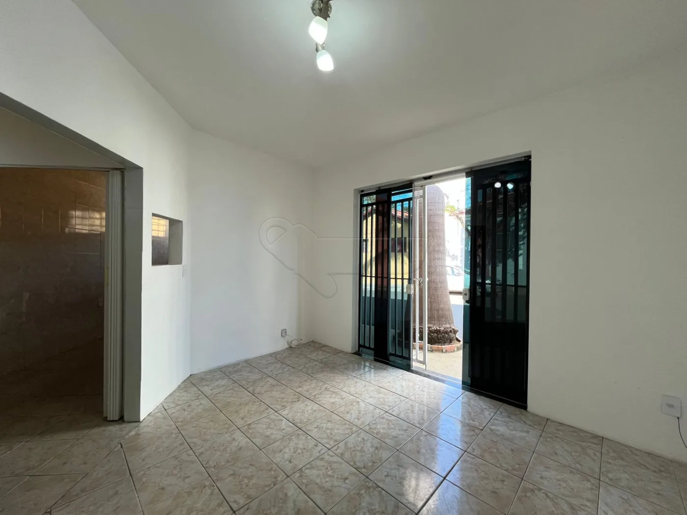 Alugar Comercial / Sal&atilde;o em Limeira R$ 1.200,00 - Foto 3