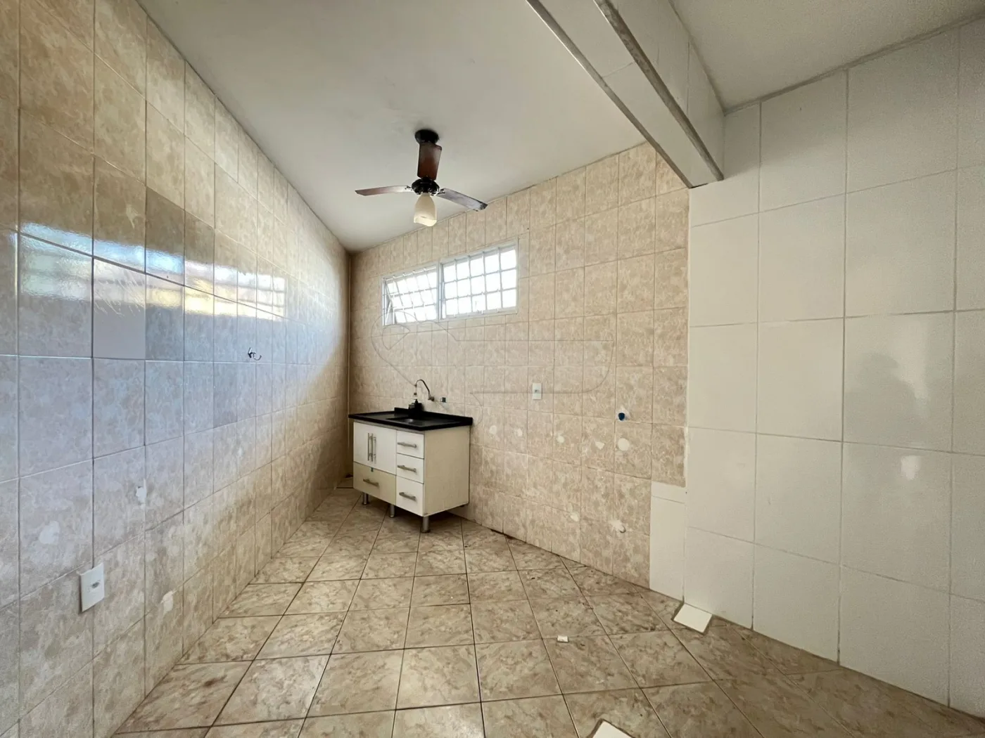 Alugar Comercial / Sal&atilde;o em Limeira R$ 1.200,00 - Foto 4