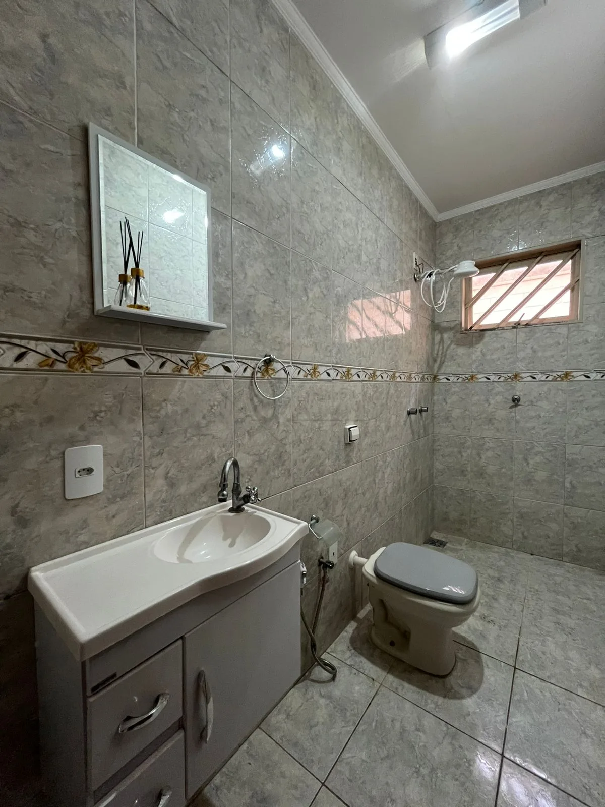 Alugar Casa / Padr&atilde;o em Limeira R$ 2.000,00 - Foto 9