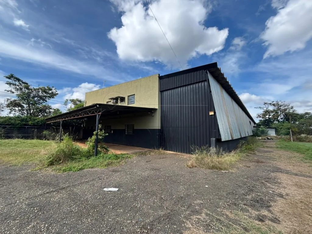 Alugar Comercial / Barrac&atilde;o em Limeira R$ 16.000,00 - Foto 2