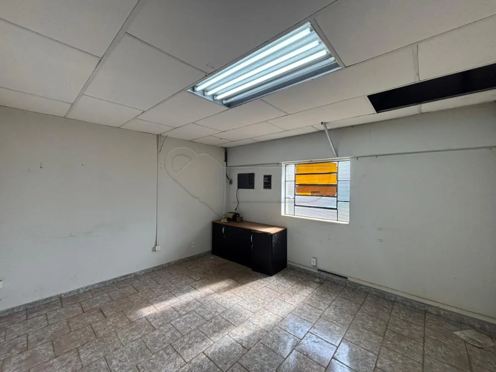 Alugar Comercial / Barrac&atilde;o em Limeira R$ 16.000,00 - Foto 10