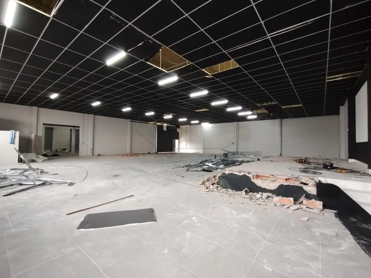 Alugar Comercial / Barrac&atilde;o em Limeira R$ 14.500,00 - Foto 11