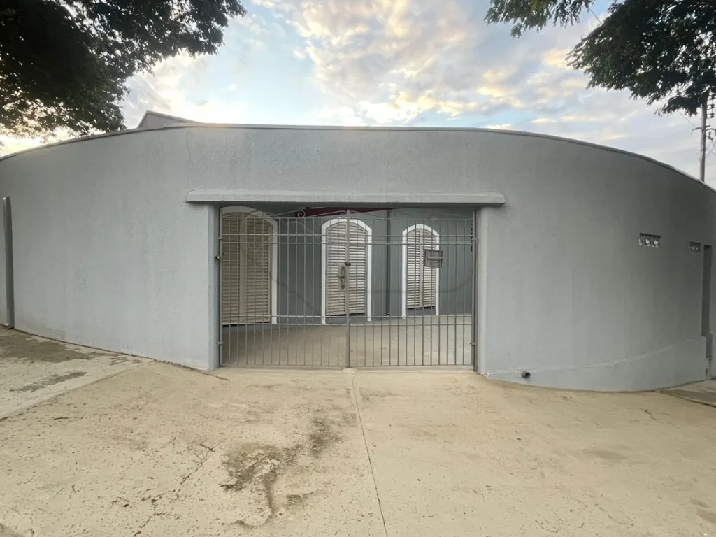 Alugar Casa / Padr&atilde;o em Limeira R$ 2.500,00 - Foto 1