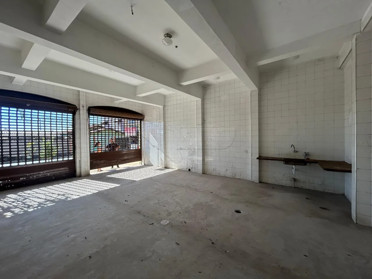 Alugar Comercial / Sal&atilde;o em Limeira R$ 2.500,00 - Foto 3