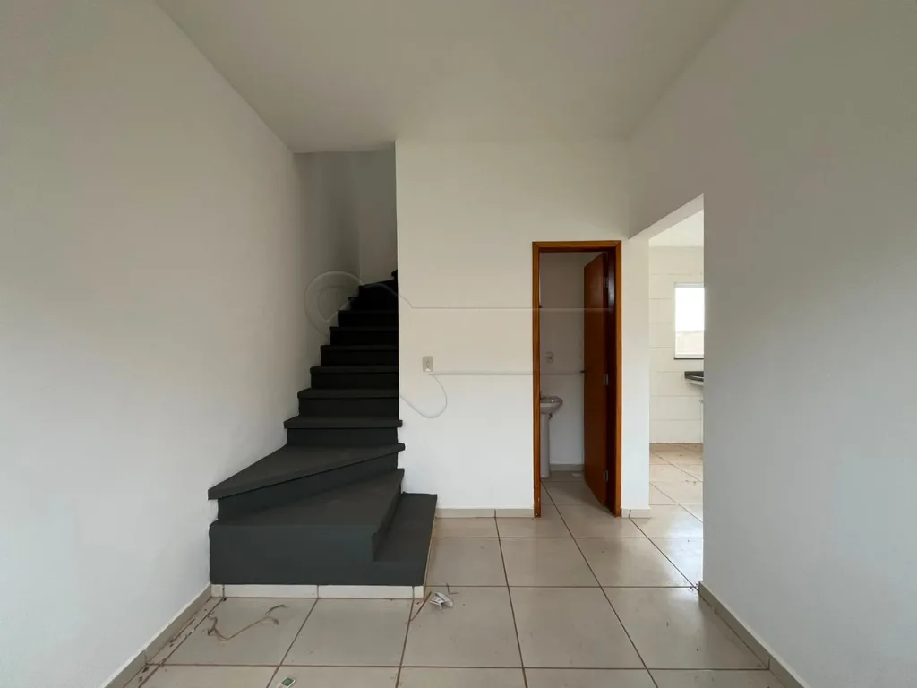 Alugar Casa / Condom&iacute;nio em Iracem&aacute;polis R$ 1.150,00 - Foto 2