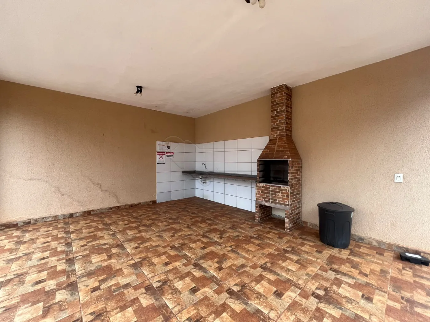 Alugar Casa / Condom&iacute;nio em Iracem&aacute;polis R$ 1.150,00 - Foto 17