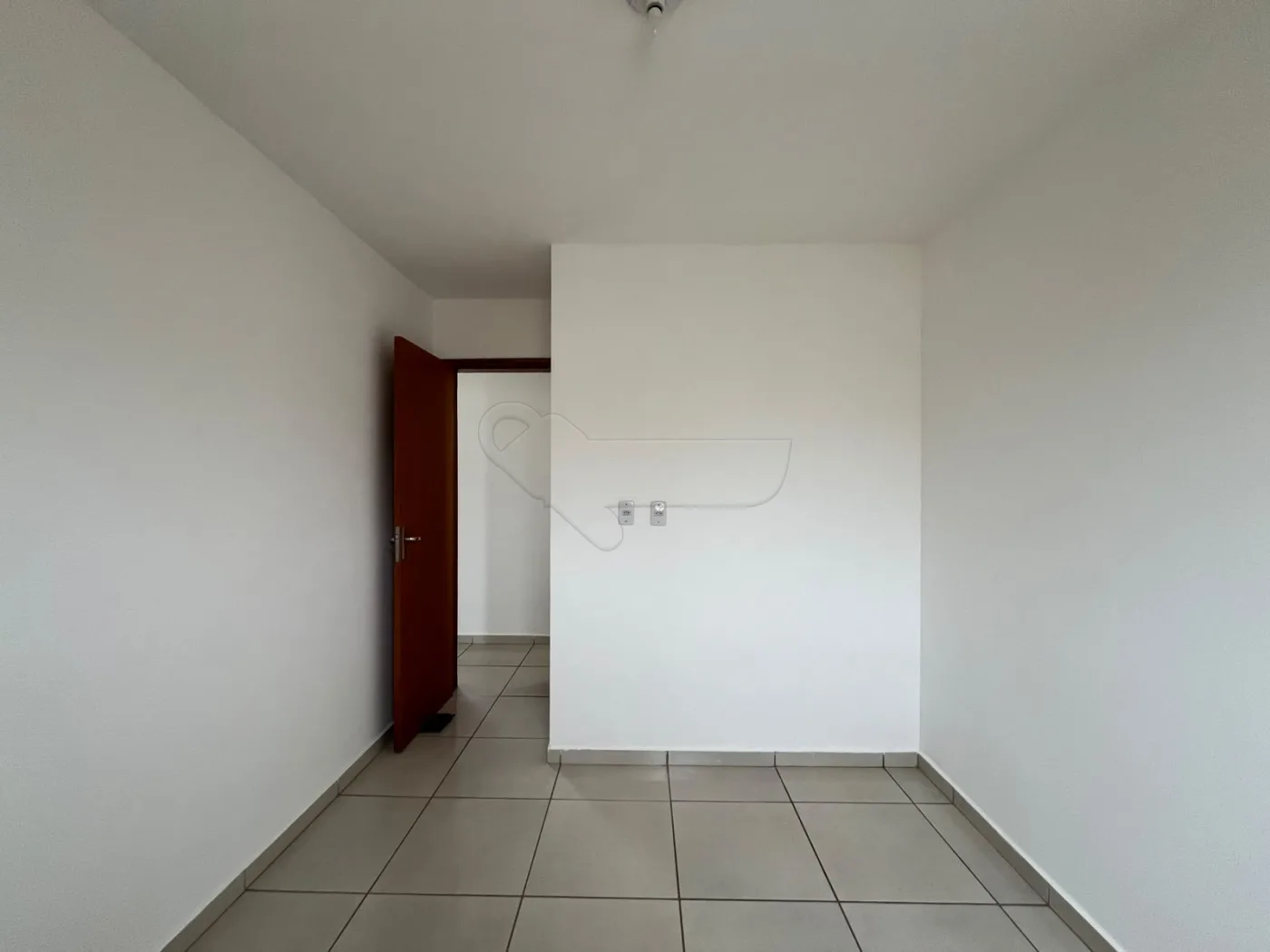 Alugar Casa / Condom&iacute;nio em Iracem&aacute;polis R$ 1.150,00 - Foto 9